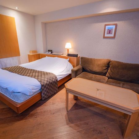 Eight Prince Hotel -Adult Only- Токорозава Екстериор снимка