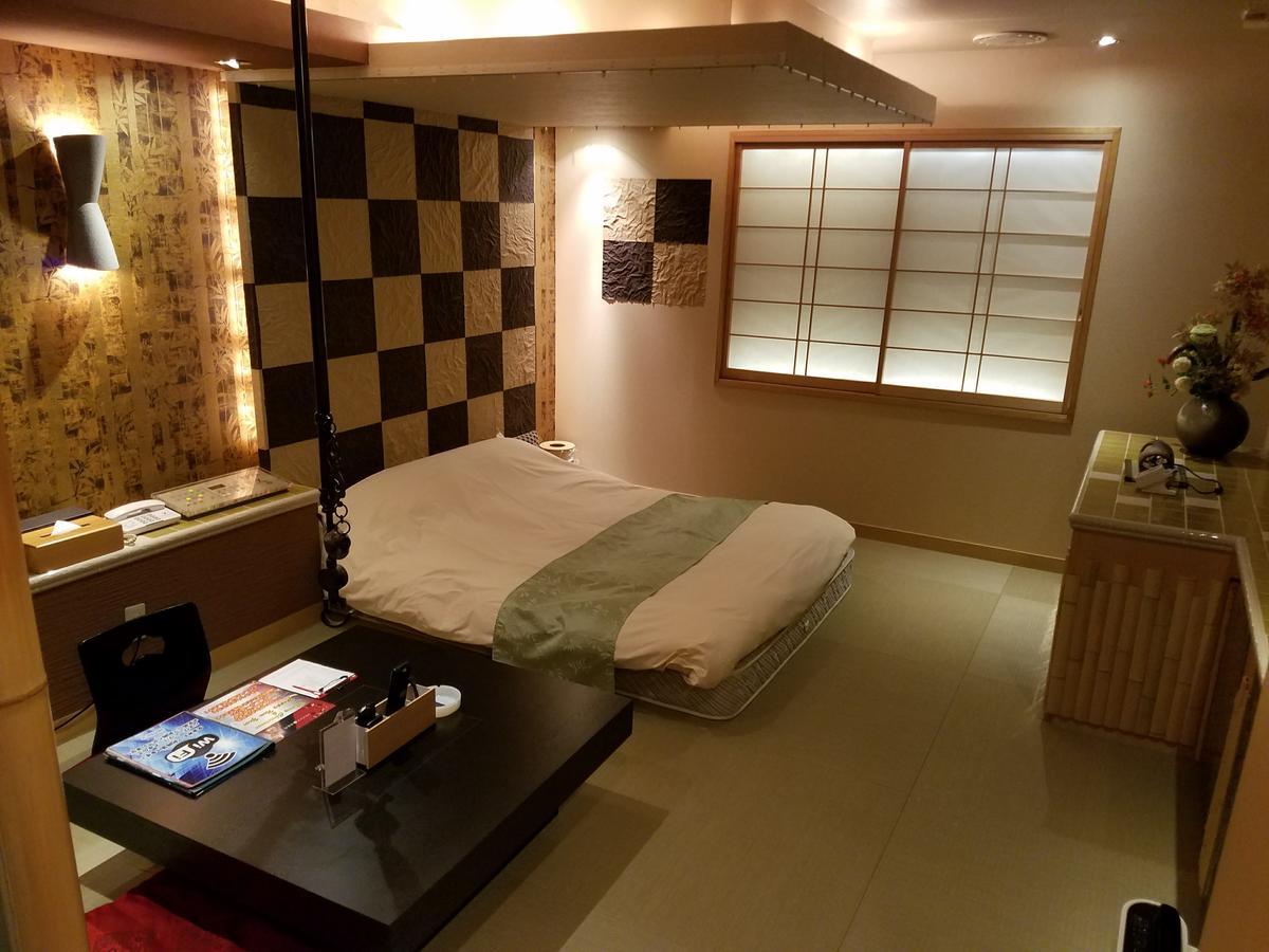 Eight Prince Hotel -Adult Only- Токорозава Екстериор снимка