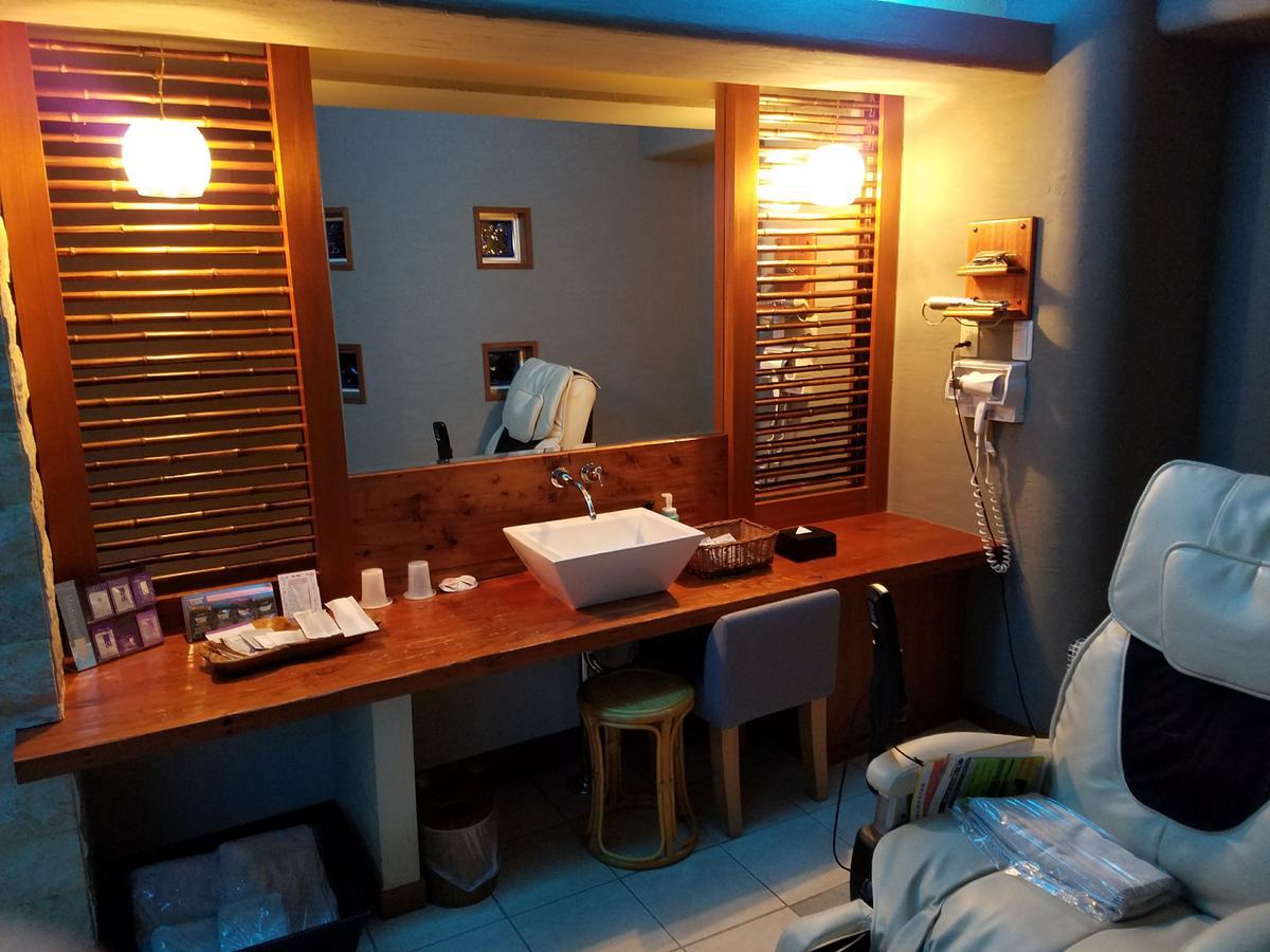Eight Prince Hotel -Adult Only- Токорозава Екстериор снимка