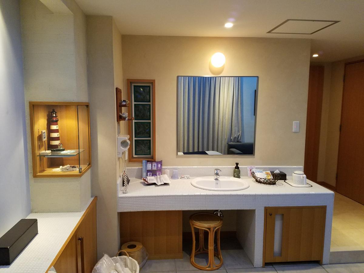 Eight Prince Hotel -Adult Only- Токорозава Екстериор снимка